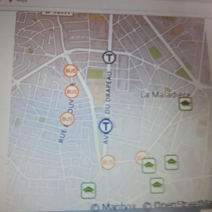 Le Phenix A Internet Haut Debit & Parking Dijon Kültér fotó