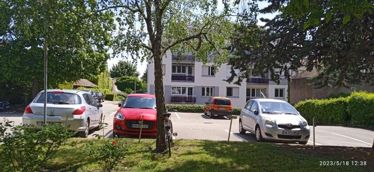 Le Phenix A Internet Haut Debit & Parking Dijon Kültér fotó