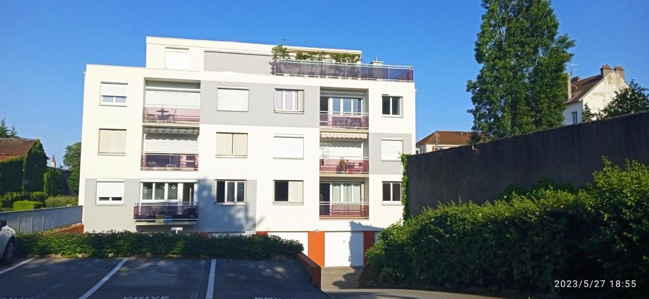 Le Phenix A Internet Haut Debit & Parking Dijon Kültér fotó